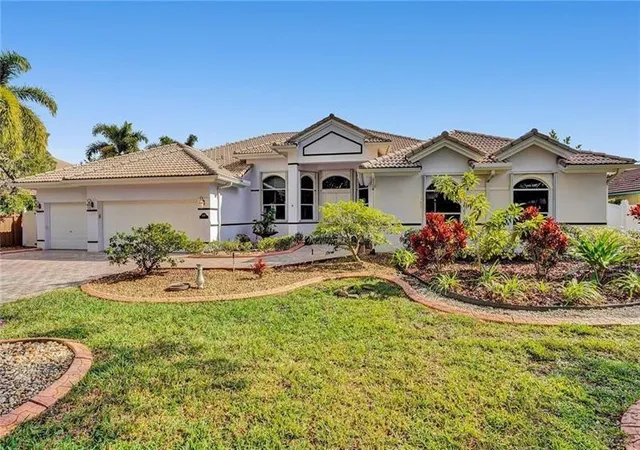 Photo 1 of Single family home for sale at 2030 Sw 62nd Avenue, Plantation, FL 33317 | MLS# B26056438 | Listing updated on 2026-09-24