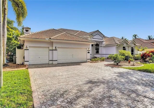 Photo 2 of Single family home for sale at 2030 Sw 62nd Avenue, Plantation, FL 33317 | MLS# B26056438 | Listing updated on 2026-09-24