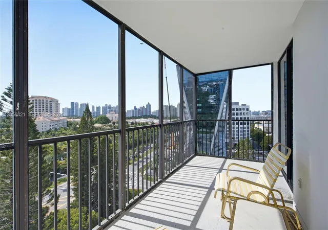 5th image of 20100 W Country Club Dr #1206, Aventura, FL 33180 | MLS# A12059421