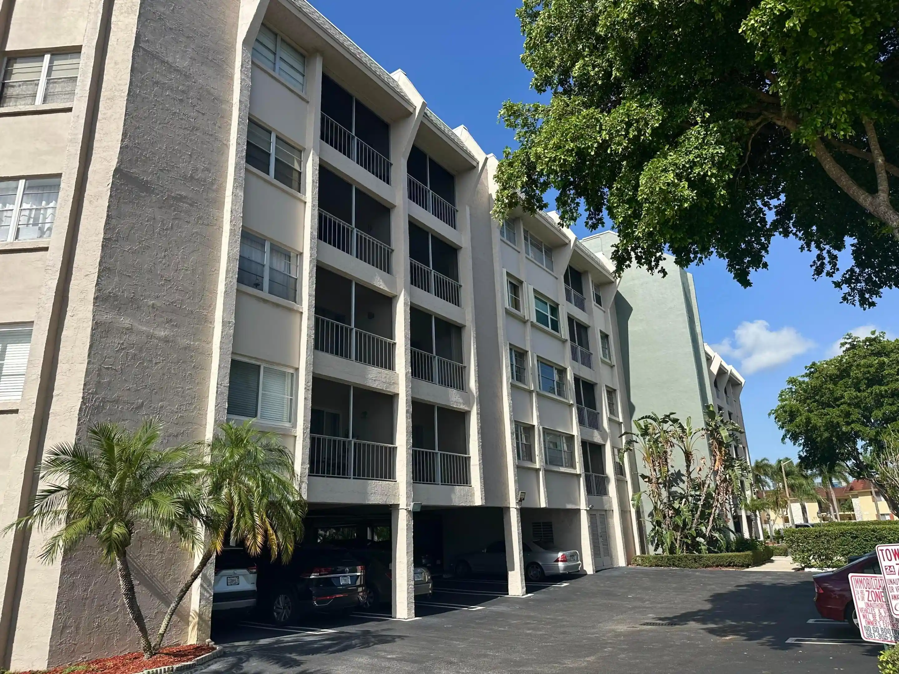 Listing Photo 1 - Condo for sale in 505 Spencer Dr located at 505 Spencer Dr, West Palm Beach, FL 33409 - Unit #407