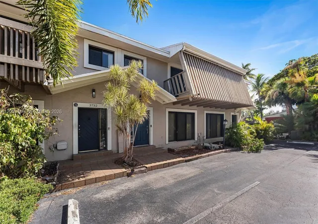 4th image of 3732 Ne 166Th St #115, North Miami Beach, FL 33160 | MLS# A12059446