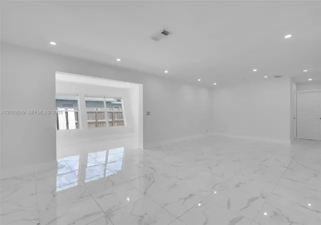 4th image of 3120 Sw 17Th St, Fort Lauderdale, FL 33312 | MLS# A12059599