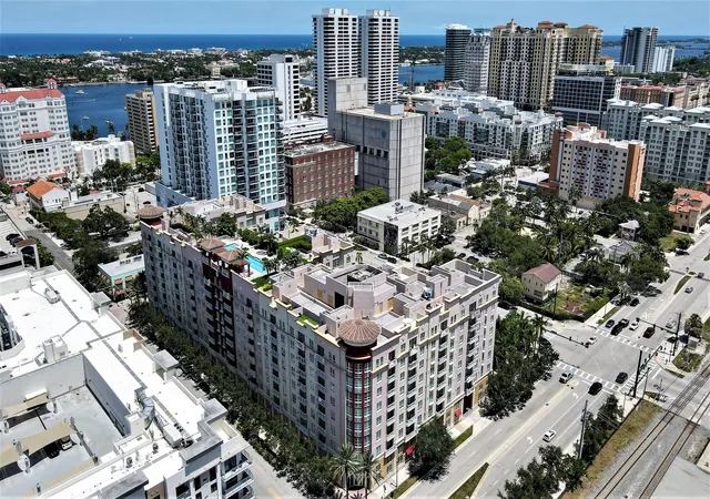 Photo 3 of Condo for sale at 410 Evernia St #706, West Palm Beach, FL 33401 | MLS# B26056817 | Listing updated on 2026-10-01