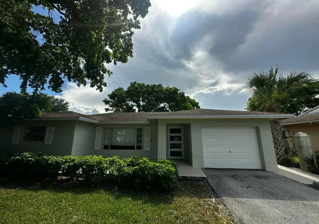 Photo 2 of Sale Pending at 8211 Nw 91st Avenue, Tamarac, FL 33321 | MLS# B26056826 | Listing updated on 2026-10-06