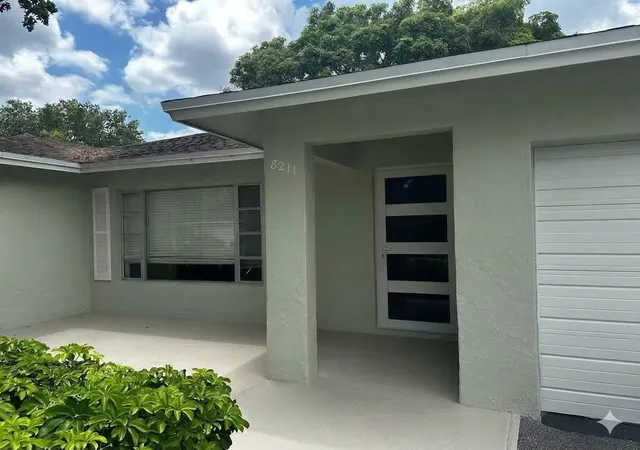 Photo 3 of Sale Pending at 8211 Nw 91st Avenue, Tamarac, FL 33321 | MLS# B26056826 | Listing updated on 2026-10-06