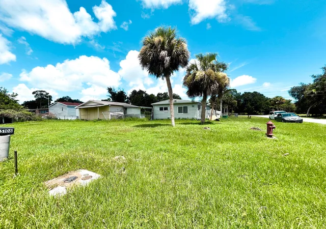 3rd image of 5106 Deanna Ln, Fort Pierce, FL 34946 | MLS# B26056865