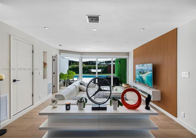 2nd image of 10658 Ne 11th Ave, Miami Shores, FL 33138 | MLS# A12048760
