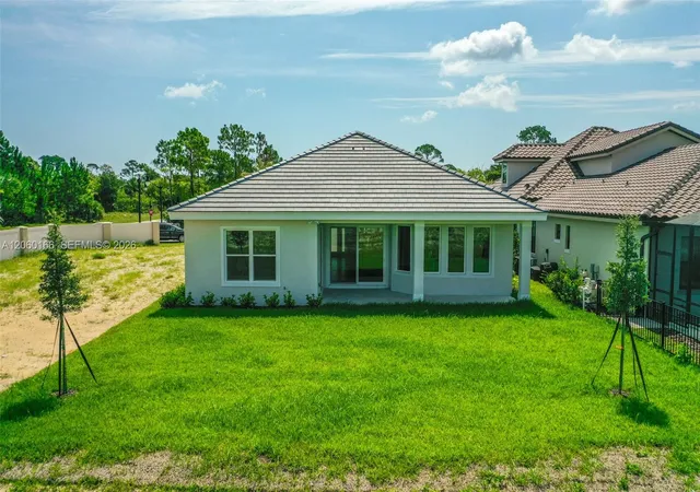 5th image of 3 Rio Vista Dr, Palm Coast, FL 32137 | MLS# A12060166