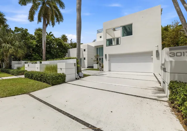 1st image of 3017 N Atlantic Blvd, Fort Lauderdale, FL 33308 | MLS# B26056925