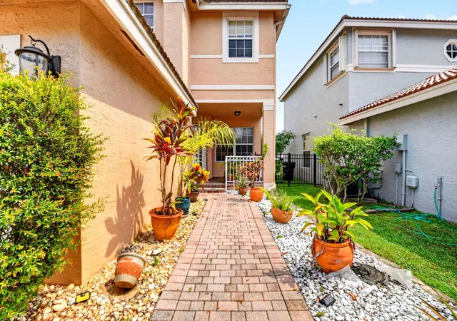 Photo 3 of Single family home for sale at 5018 Starblaze Dr, Greenacres, FL 33463 | MLS# B26057018 | Listing updated on 2026-10-02