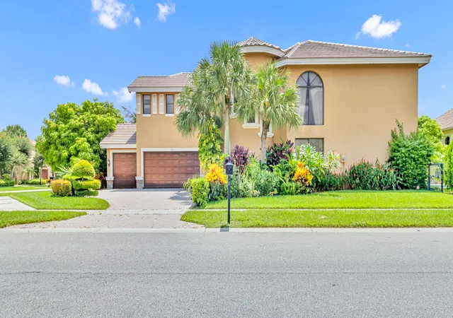 Photo 2 of Single family home for sale at 3546 Collonade Dr, Wellington, FL 33449 | MLS# B26057061 | Listing updated on 2026-10-09