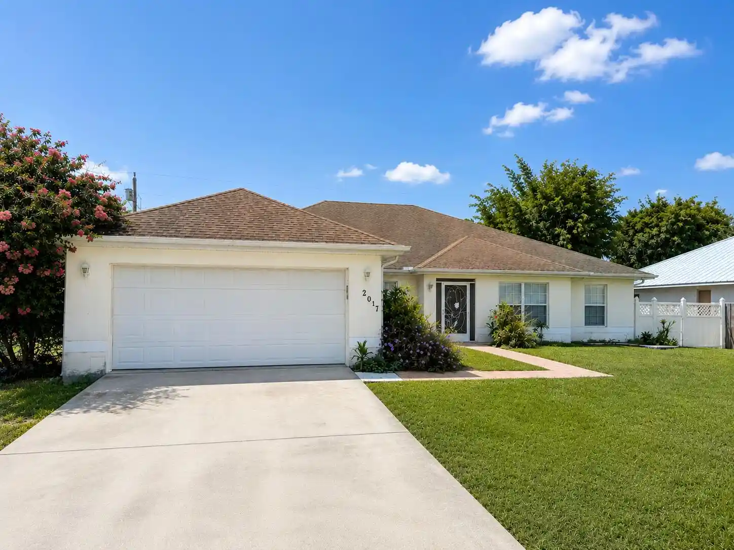 Photo 1 of Single family home for sale at 2017 Se Dranson Cir, Port Saint Lucie, FL 34952 | MLS# B26057178 | Listing updated on 2026-10-28