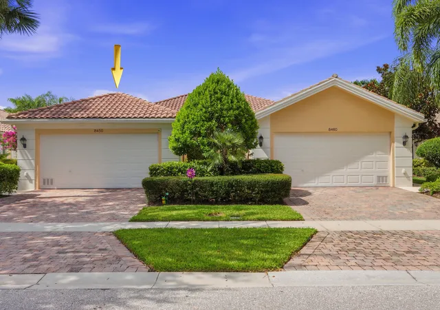 Photo 3 of Single family home for sale at 8450 Saint Johns Ct, Wellington, FL 33414 | MLS# B26057229 | Listing updated on 2026-10-09