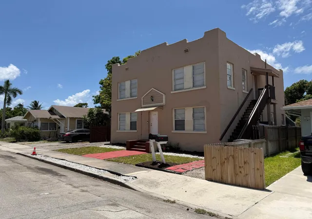 Photo 2 of Multi family home for sale at 514 El Vedado, West Palm Beach, FL 33405 | MLS# B26057249 | Listing updated on 2026-09-30
