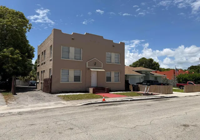 Photo 3 of Multi family home for sale at 514 El Vedado, West Palm Beach, FL 33405 | MLS# B26057249 | Listing updated on 2026-09-30