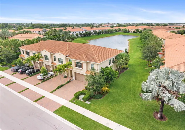 Photo 3 of Townhouse for sale at 9451 Kinley Pl, Boca Raton, FL 33428 | MLS# B26057359 | Listing updated on 2026-10-07