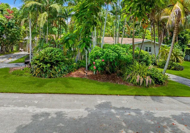 2nd image of 7331 Sw 117th Ter, Pinecrest, FL 33156 | MLS# A12059505