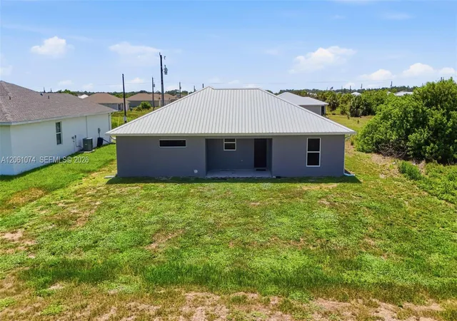 4th image of 146 Plantation Dr, Labelle, FL 33935 | MLS# A12061074