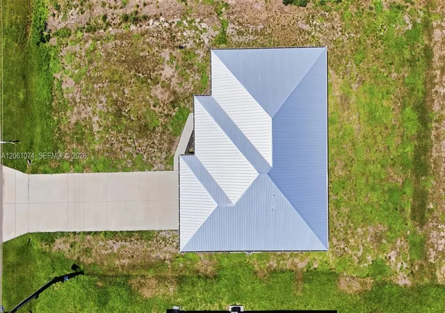 5th image of 146 Plantation Dr, Labelle, FL 33935 | MLS# A12061074