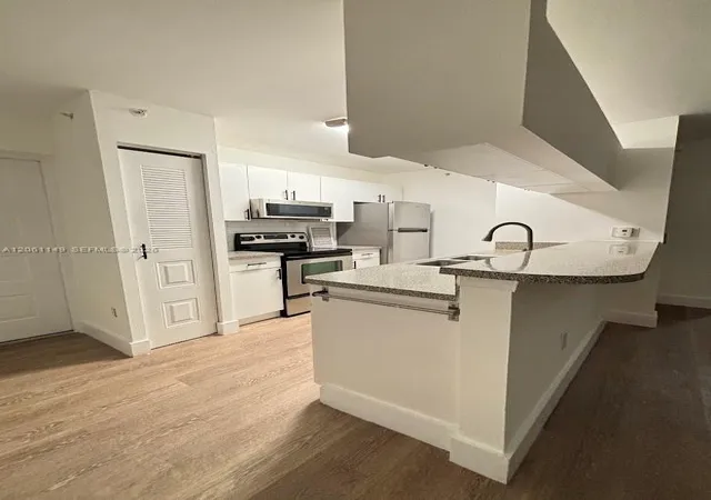 14th image of 460 S Park Rd #101, Hollywood, FL 33021 | MLS# A12061149