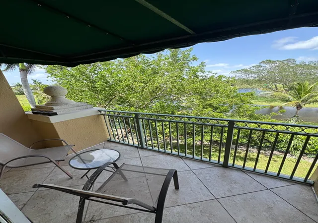 Listing Photo 4 - Condo for sale in building located at 11750Th St Andrews Pl, Wellington, FL 33414 - Unit #307