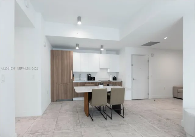 2nd image of 239 Sw 9th St #2103, Miami, FL 33130 | MLS# A12061537