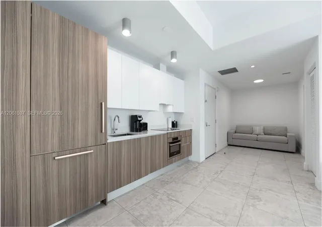 5th image of 239 Sw 9Th St #2103, Miami, FL 33130 | MLS# A12061537