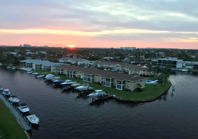 2nd image of 801 S Federal Hwy, Lake Worth Beach, FL 33062