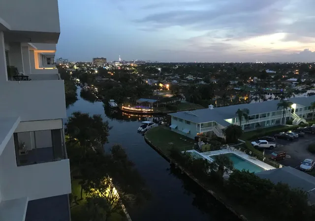 2nd image of 801 S Federal Hwy, Pompano Beach, FL 33062