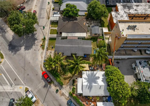 5th image of 1552 Nw 15Th Ave, Miami, FL 33125 | MLS# A12061585