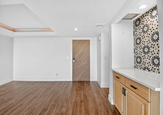 Photo 3 of Condo for sale at 3589 S Ocean Blvd #909, Palm Beach, FL 33480 | MLS# B26057743 | Listing updated on 2026-09-23