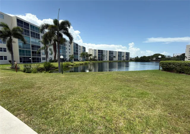 1st image of 141 Se 3rd Ave #106, Dania, FL 33004 | MLS# A12046473