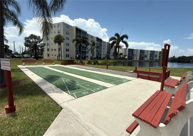 2nd image of 141 Se 3rd Ave #106, Dania, FL 33004 | MLS# A12046473