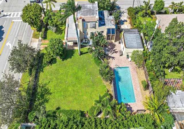 Photo 2 of Single family home for sale at 735 Forest Hl Blvd, West Palm Beach, FL 33405 | MLS# B26057782 | Listing updated on 2026-10-01