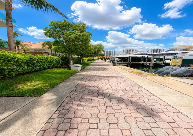 4th image of 3601 Ne 207Th St, Miami, FL 33180 | MLS# A12060990