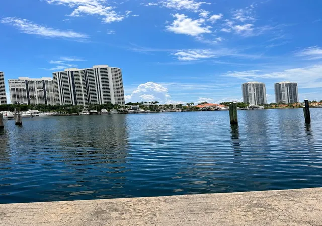 9th image of 3601 Ne 207th St, Miami, FL 33180 | MLS# A12060990