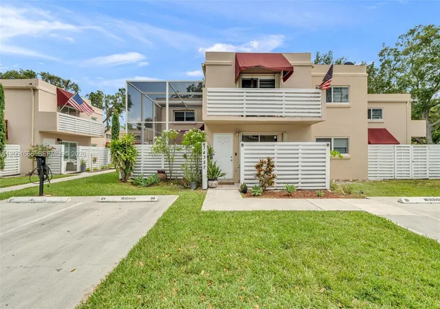 2nd image of 14382 Sw 97th Ter, Miami, FL 33186 | MLS# A12061666