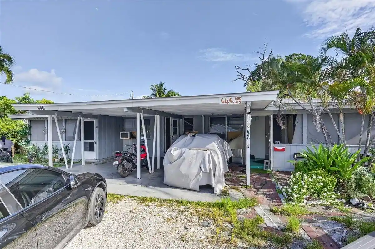 Multi family home for sale at 646 NE 38th Street, Oakland Park, FL 33334 | MLS# B26057799