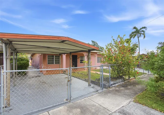 3rd image of 921 E 14 St, Hialeah, FL 33010 | MLS# A12059824