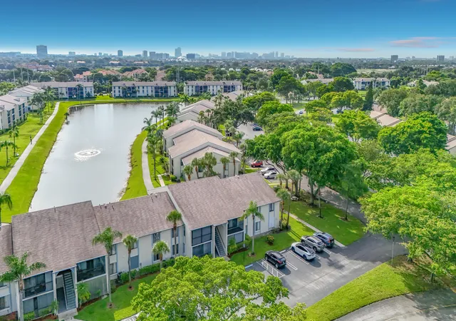Photo 3 of Condo for sale at 1104 Green Pine #E1, West Palm Beach, FL 33409 | MLS# B26057854 | Listing updated on 2026-10-01