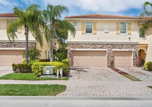Townhouse for sale at 9456 SW Merlin Ct, Stuart, FL 34997 | MLS# B26057869