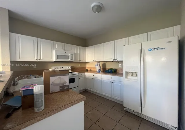 2nd image of 3360 Ne 14Th Dr, Homestead, FL 33033