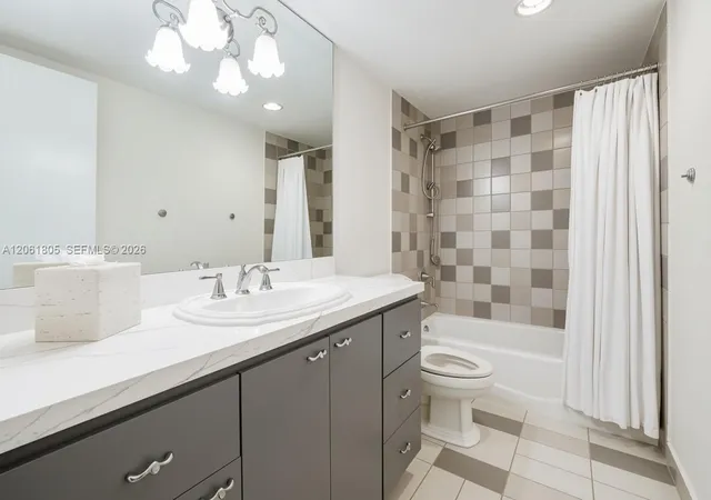 20th image of 90 Edgewater Dr #501, Coral Gables, FL 33133 | MLS# A12061805