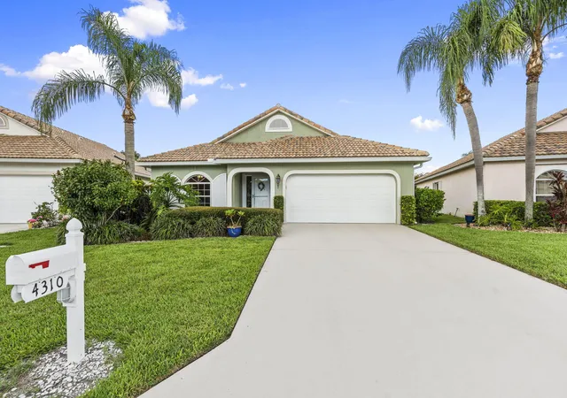 Photo 1 of Sale Pending at 4310 Se Scotland Cay Way, Stuart, FL 34997 | MLS# B26057898 | Listing updated on 2026-10-01