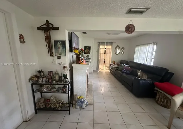4th image of 3348 Nw 9Th Ave, Miami, FL 33127 | MLS# A12060977