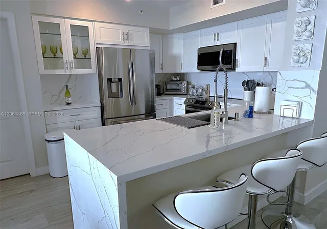 2nd image of 2080 S Ocean Dr #204, Hallandale Beach, FL 33009 | MLS# A12061466