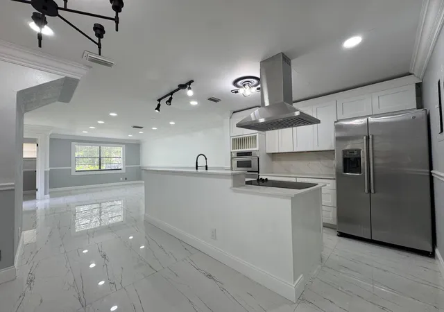 Townhouse for sale at 613 NW 47th Street, Deerfield Beach, FL 33064 | MLS# B26057960