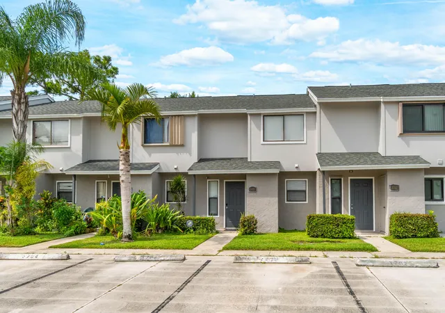 Photo 3 of Townhouse for sale at 3703 Inlet Cir, Greenacres, FL 33463 | MLS# B26057969 | Listing updated on 2026-10-01