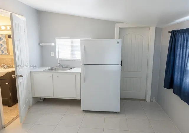 34th image of 240 Ne 23rd Ct, Pompano Beach, FL 33060 | MLS# A12061311
