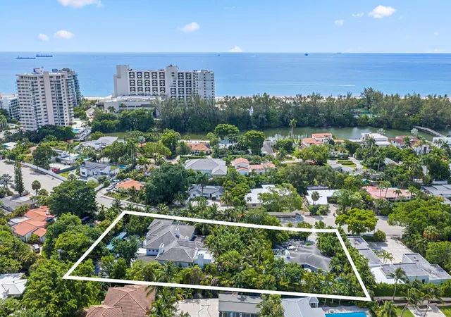 Photo 2 of Mansion for sale at 12 Sylvan Ln, Fort Lauderdale, FL 33316 | MLS# B26057993 | Listing updated on 2026-09-24
